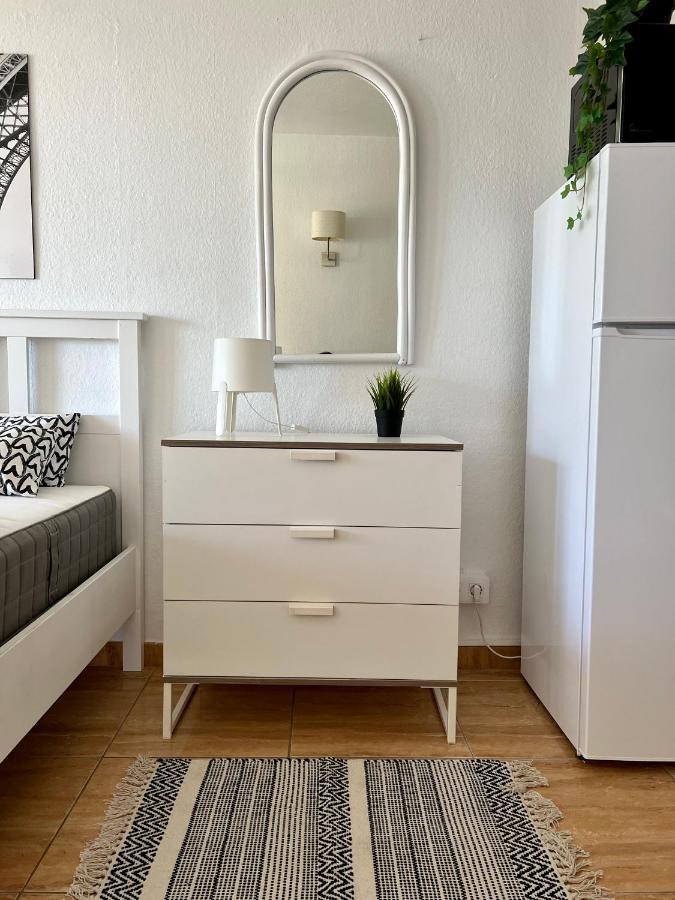 Apartmán Comodoro Cristianos Beach Vivienda Vacacional Los Cristianos  Exteriér fotografie