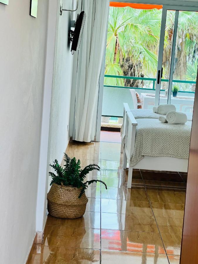 Apartmán Comodoro Cristianos Beach Vivienda Vacacional Los Cristianos  Exteriér fotografie